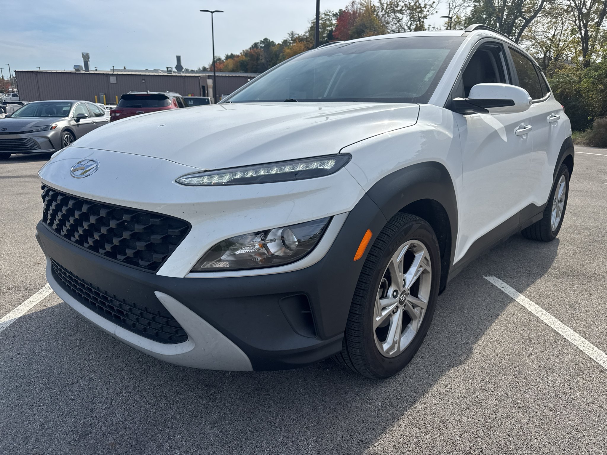 Used 2022 Lunar White Hyundai SEL image 7