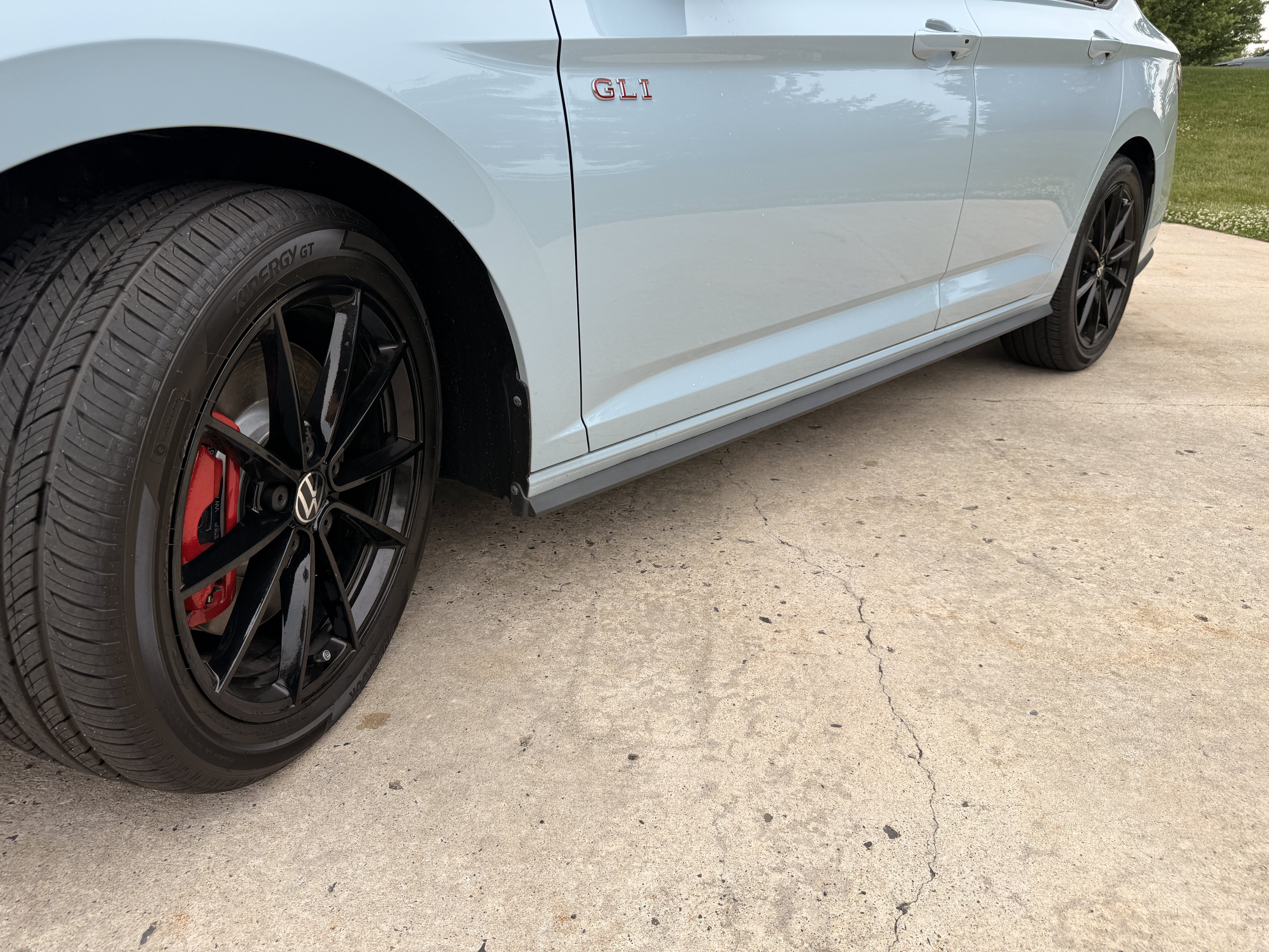 New 2026 Monument Gray W/Deep Black Roof Volkswagen Autobahn image 18