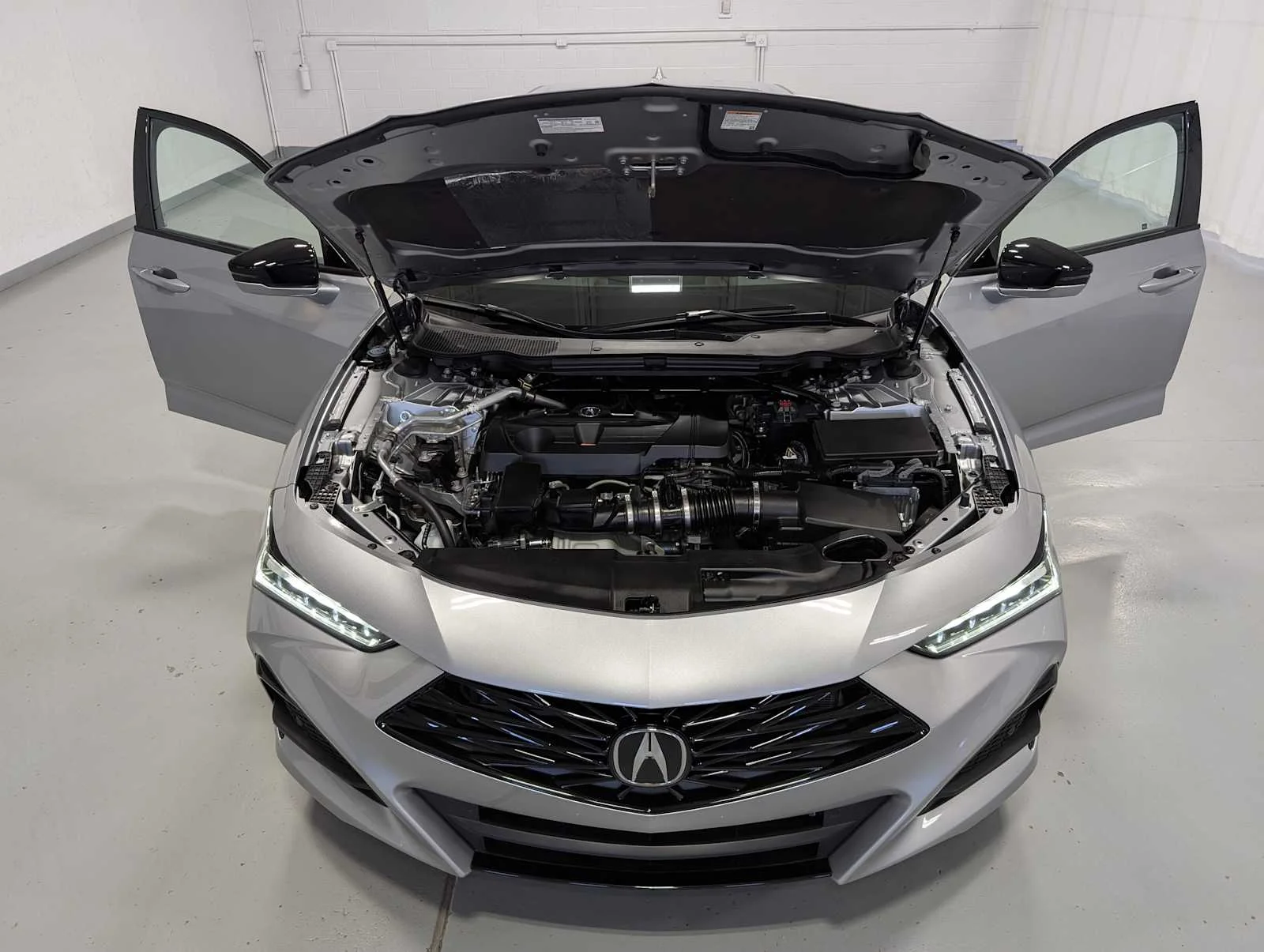 Used 2025 Lunar Silver Metallic Acura w/A-Spec Package image 11