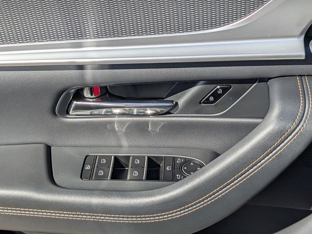 2026 Mazda CX-90 Premium Package - Photo 23