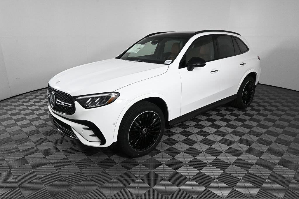 New 2027 Polar White Mercedes-Benz GLC 300 image 1