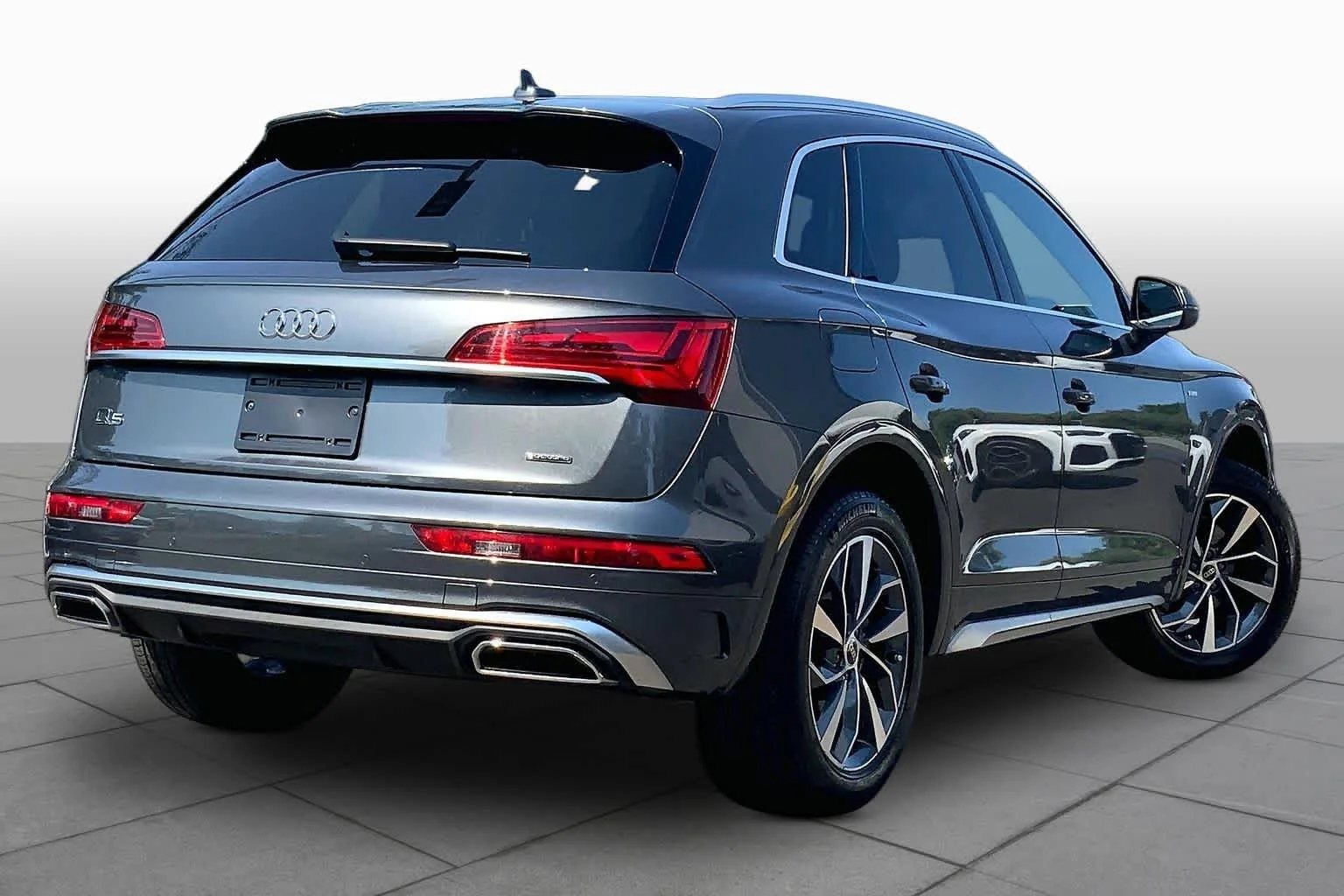Used 2023 Daytona Gray Pearl Effect Audi S line Premium Plus image 13