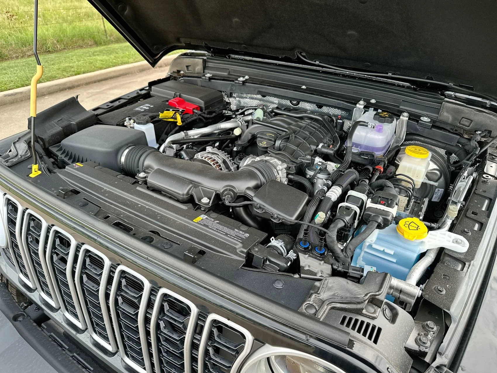 2025 Jeep Wrangler 4-Door Sahara - Photo 24