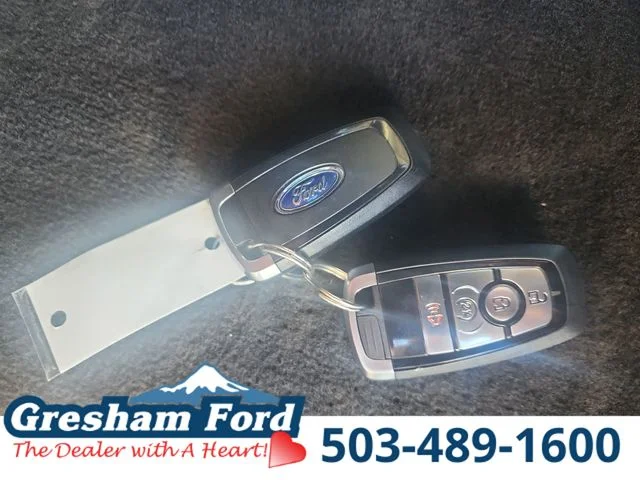 Used 2019 Ingot Silver Ford Lariat image 37