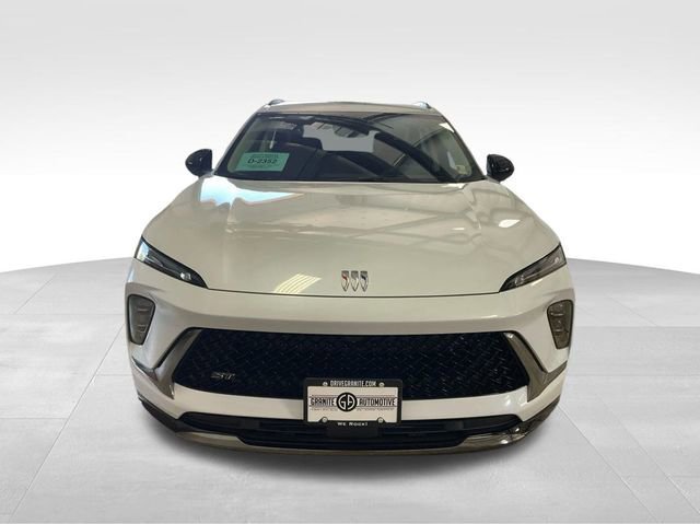 2025 Buick Envision Sport Touring photo 2