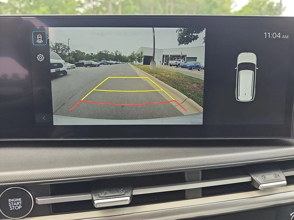 Used 2025 Silver Hyundai SEL image 23