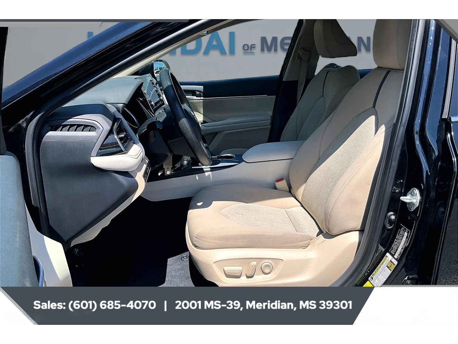 Used 2024 MIDNIGHT BLACK METALLIC Toyota LE image 18