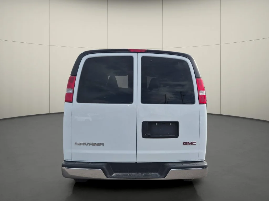 Certified Used 2025 Summit White GMC LT image 7