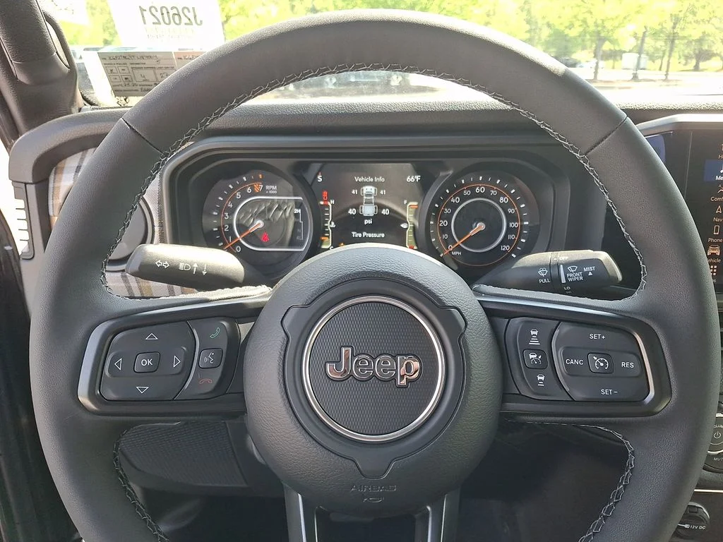 New 2026 Granite Crystal Metallic Clearcoat Jeep 85th Anniversary Edition image 13