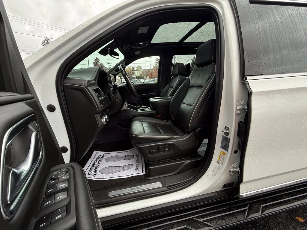 Used 2022 White GMC SLT image 15