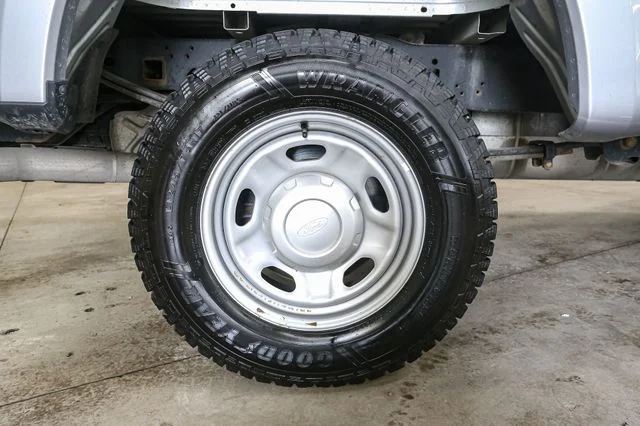 Used 2021 Silver Ford XL image 15