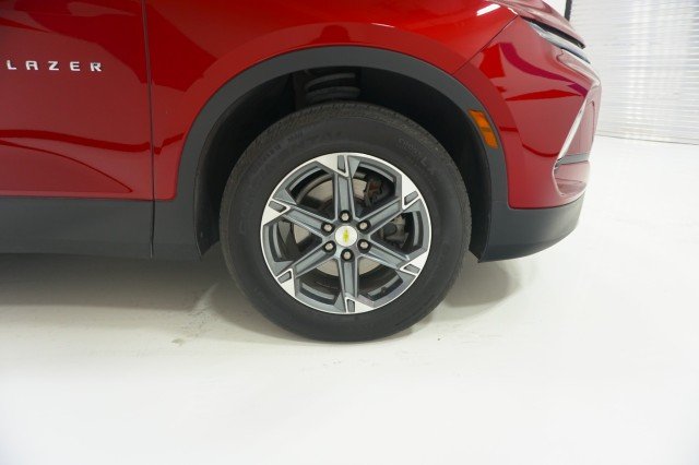 Used 2024 RED Chevrolet LT image 5