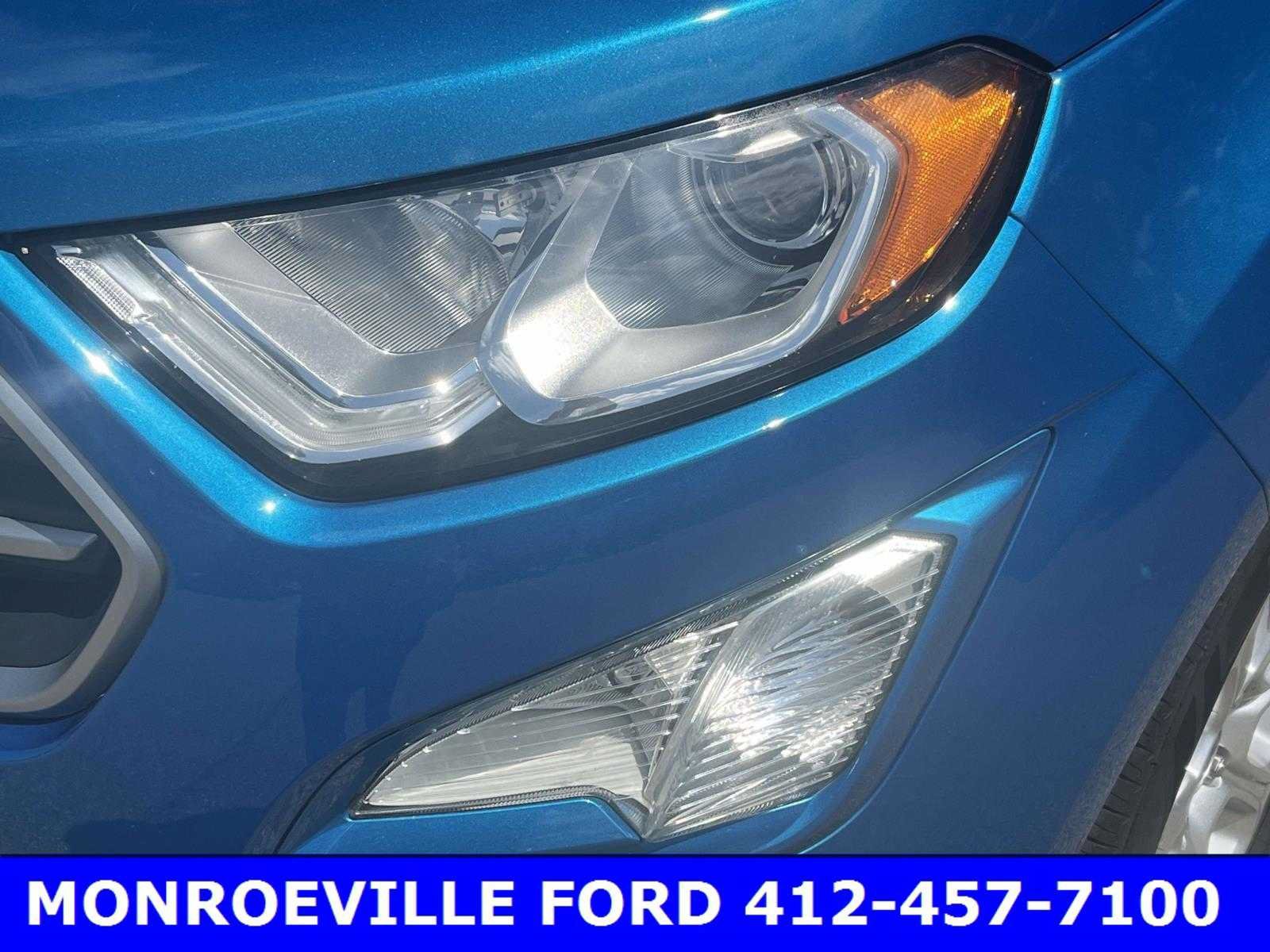 Used 2019 Blue Candy Metallic Tinted Clearcoat Ford SE image 18