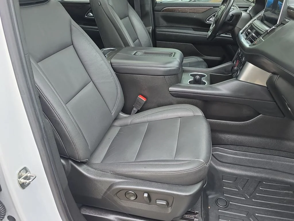 Certified Used 2021 White Chevrolet Z71 image 29
