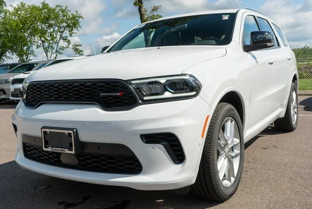New 2026 White Knuckle Clear-Coat Exterior Paint Dodge GT Plus image 2