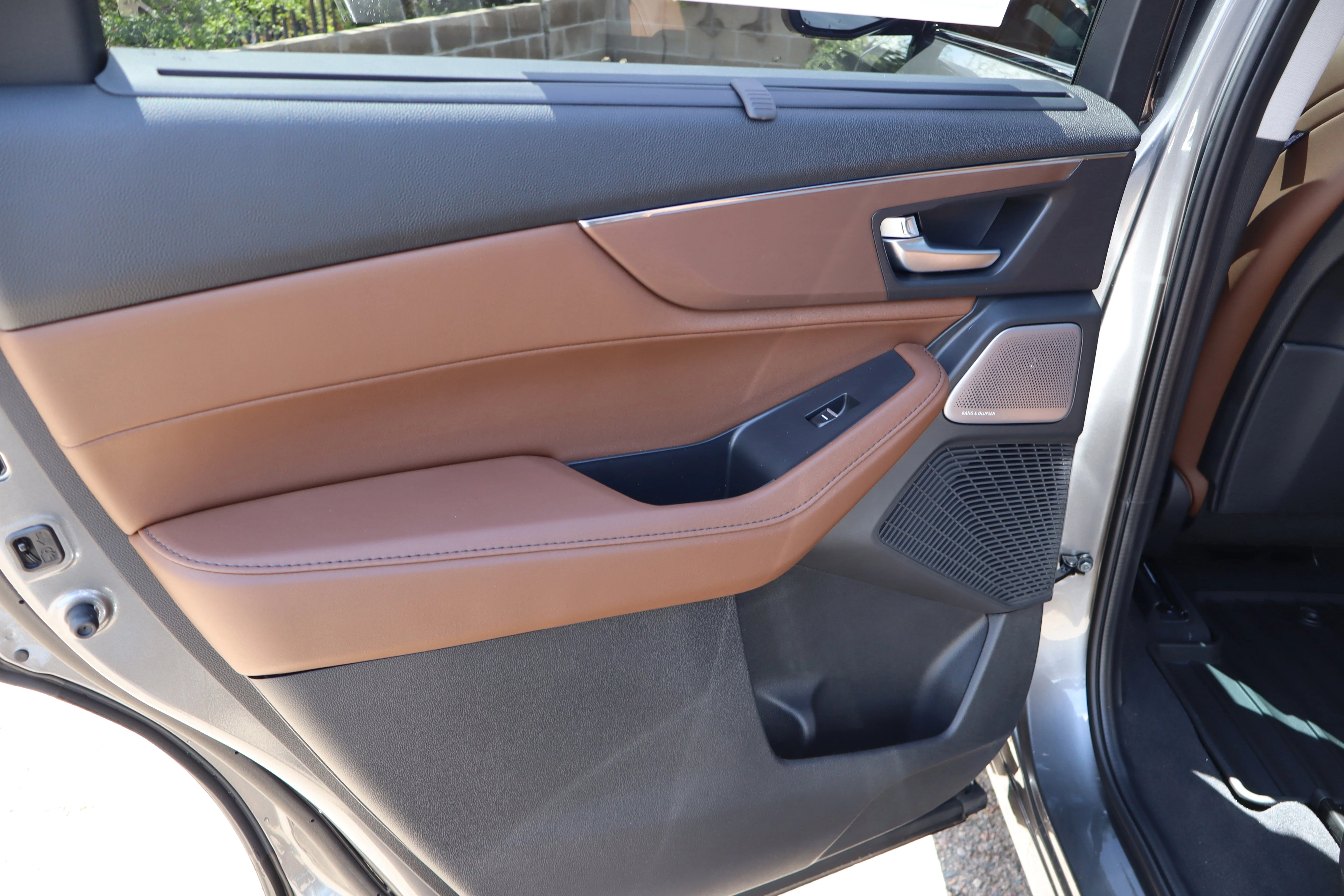 New 2026 Liquid Carbon Metallic Acura w/Technology Package image 27