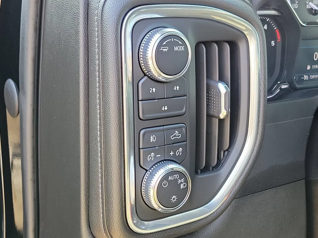 Used 2023 Onyx Black GMC SLE image 8