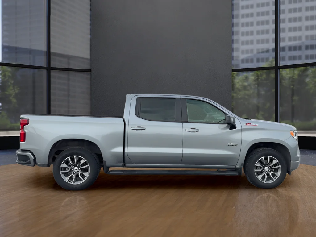 Used 2025 Gray Chevrolet RST image 4