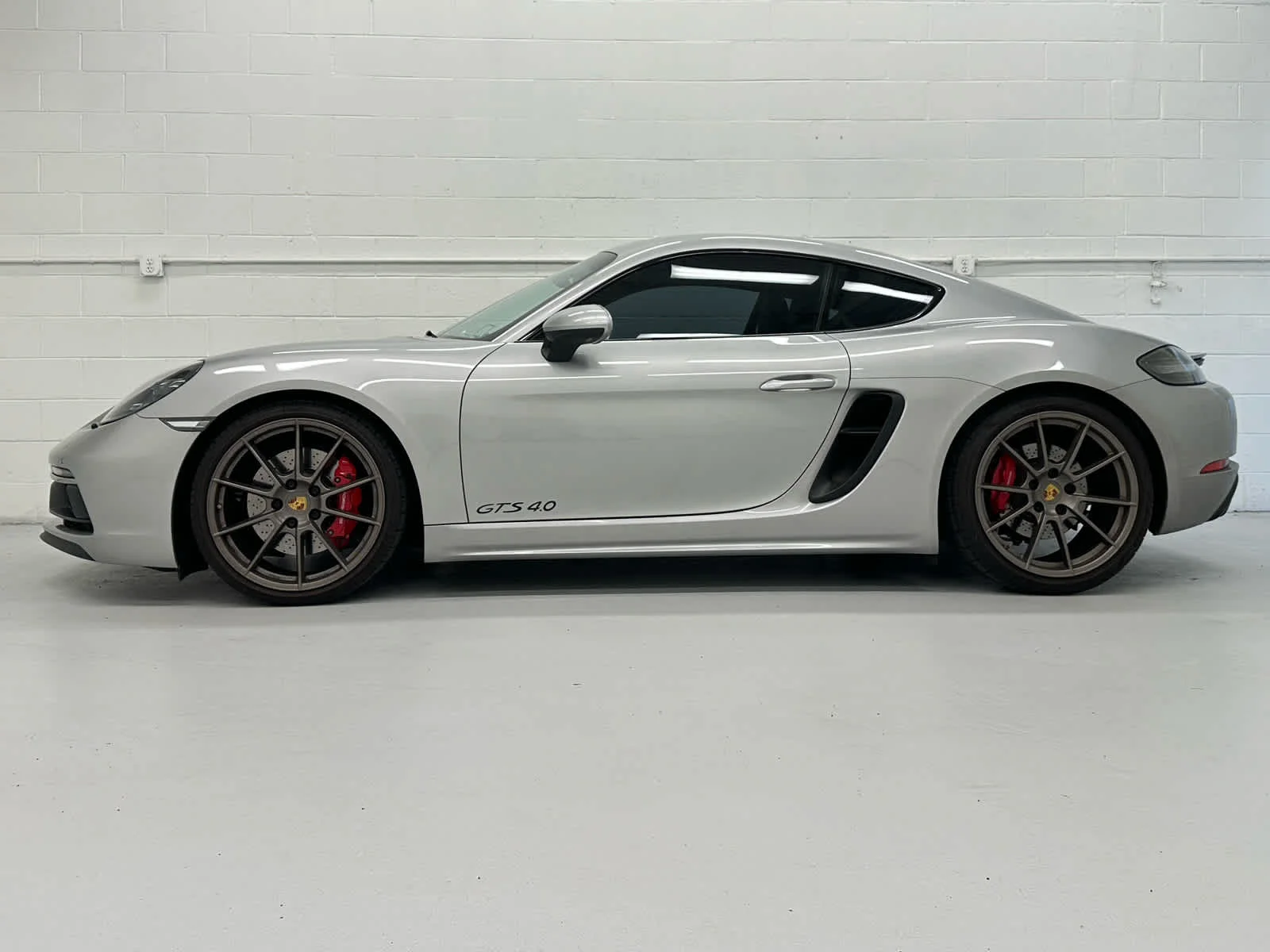 Used 2022 GT Silver Metallic Porsche GTS 4.0 image 3