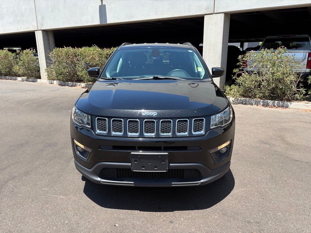 Used 2018 Black Jeep Latitude image 4