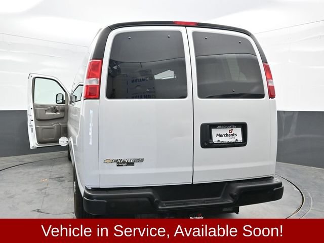Used 2024 White Chevrolet LS image 44