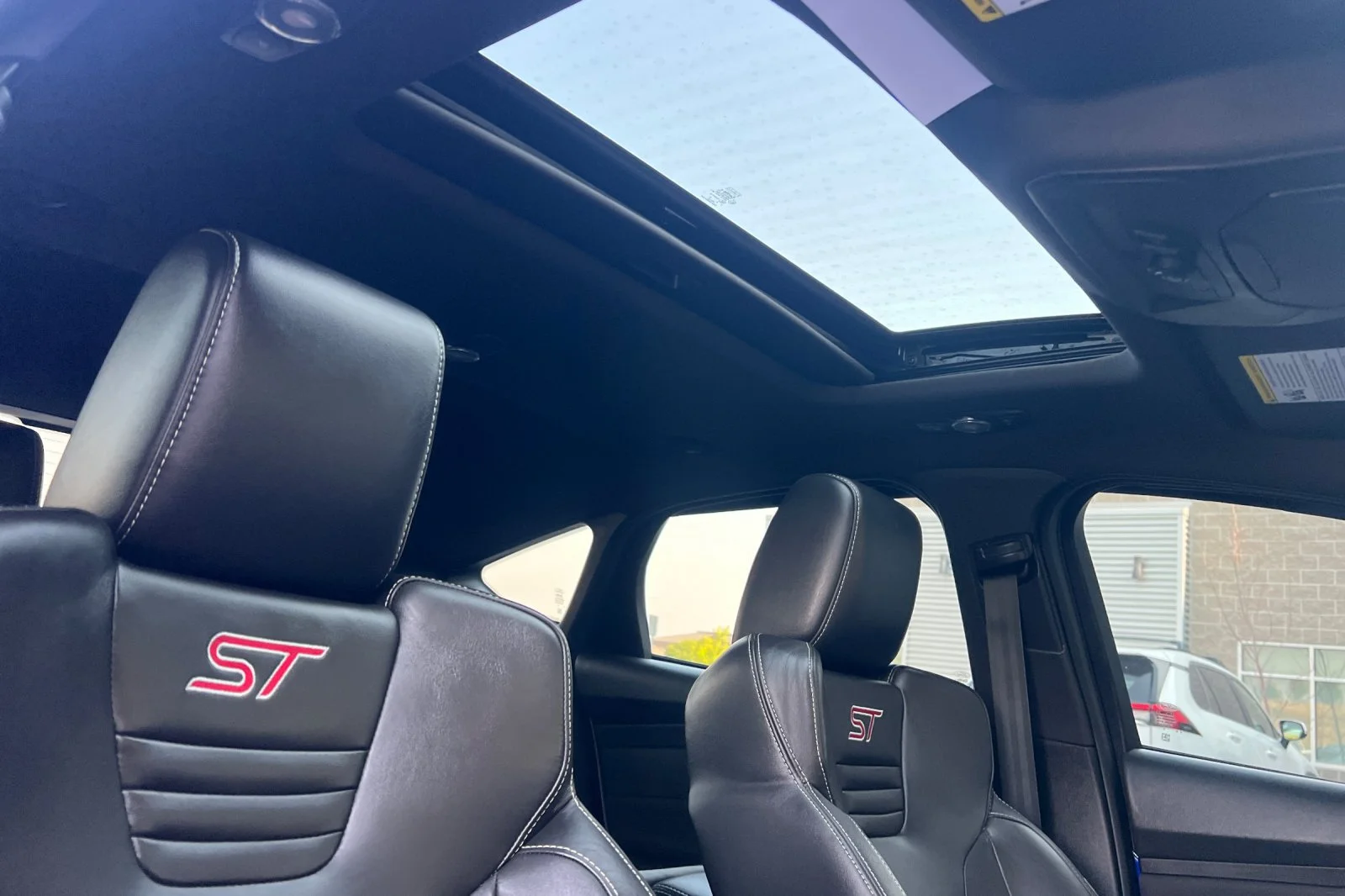 Used 2013 Blue Ford ST image 17