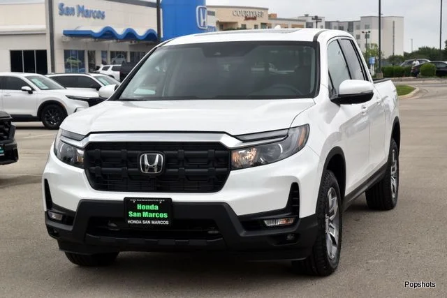 New 2026 Platinum White Pearl Honda RTL image 1