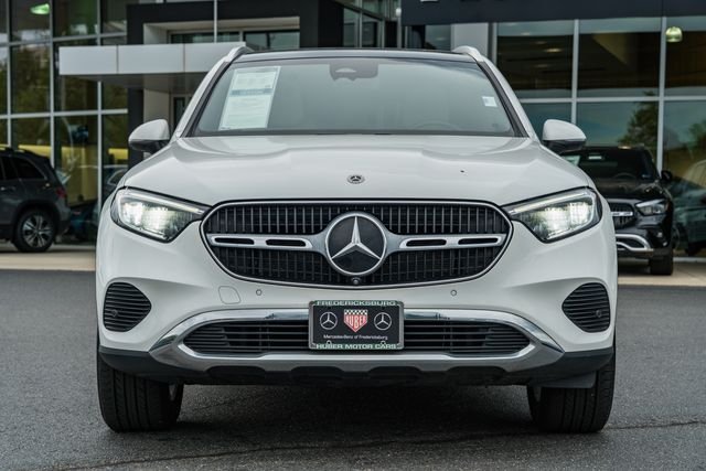 Used 2023 Polar White Mercedes-Benz GLC 300 image 2