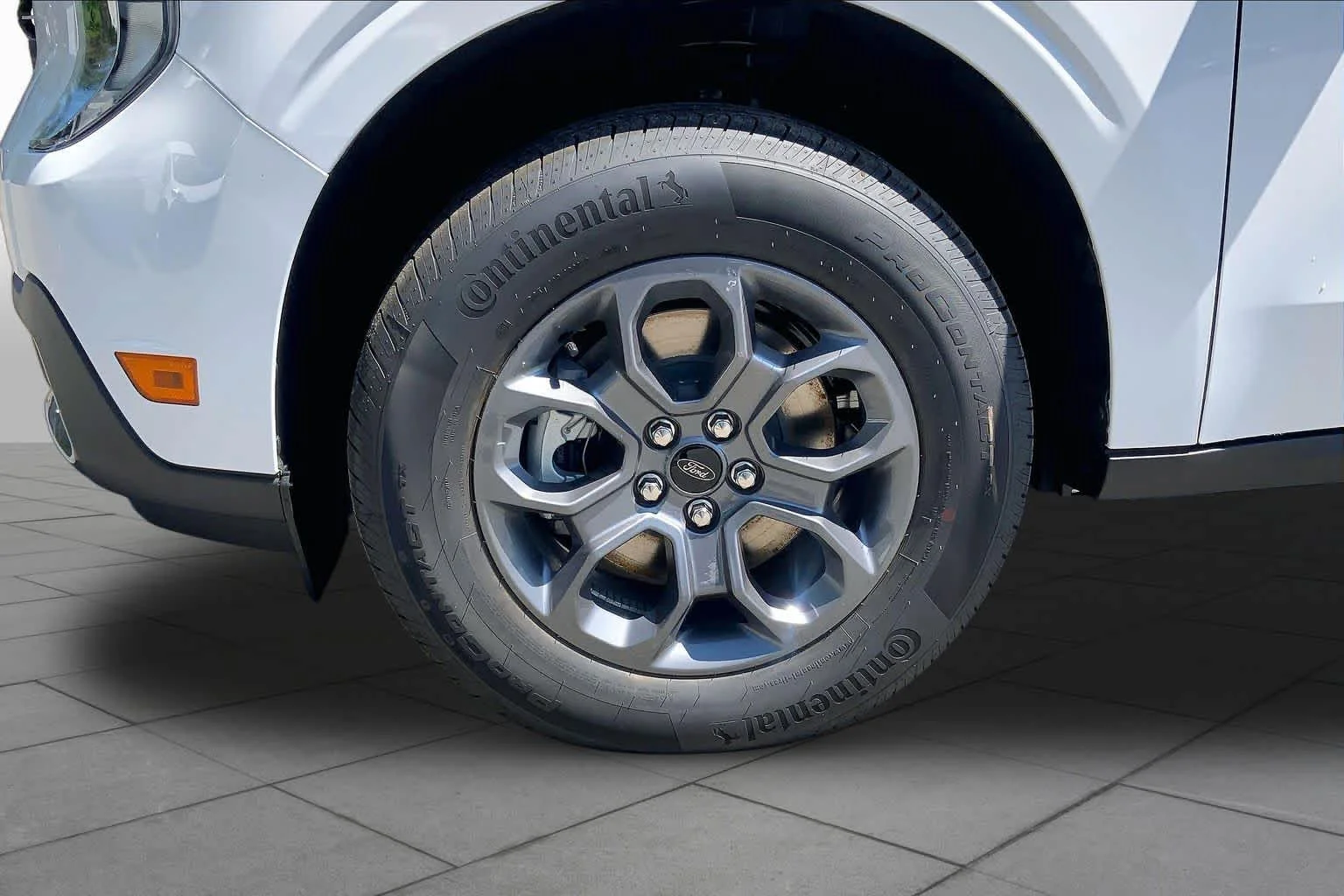 New 2026 Oxford White Ford XLT image 17
