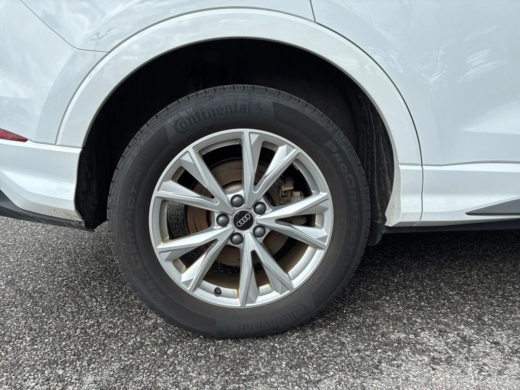 Used 2025 White Audi Premium image 59