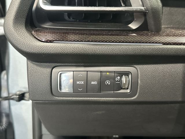 Used 2025 Sterling Gray Metallic Chevrolet Z71 image 34