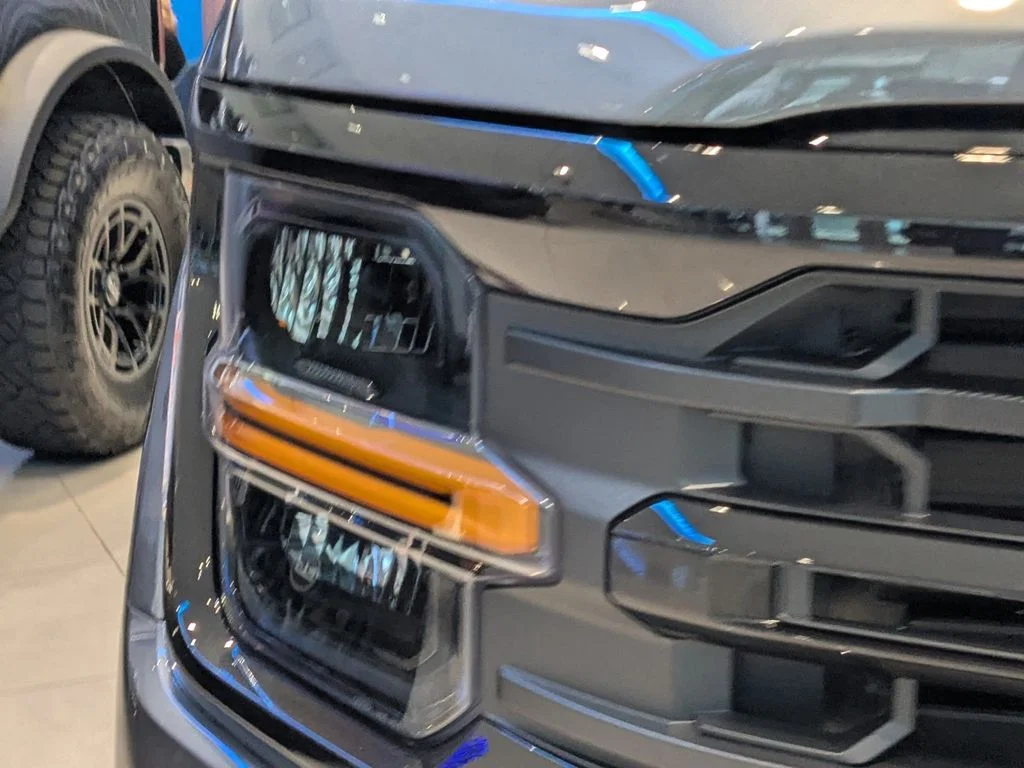 New 2026 Carbonized Gray Metallic Ford XLT image 17