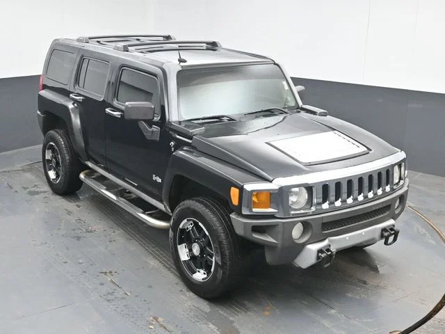 Used 2008 Black Hummer Luxury image 27