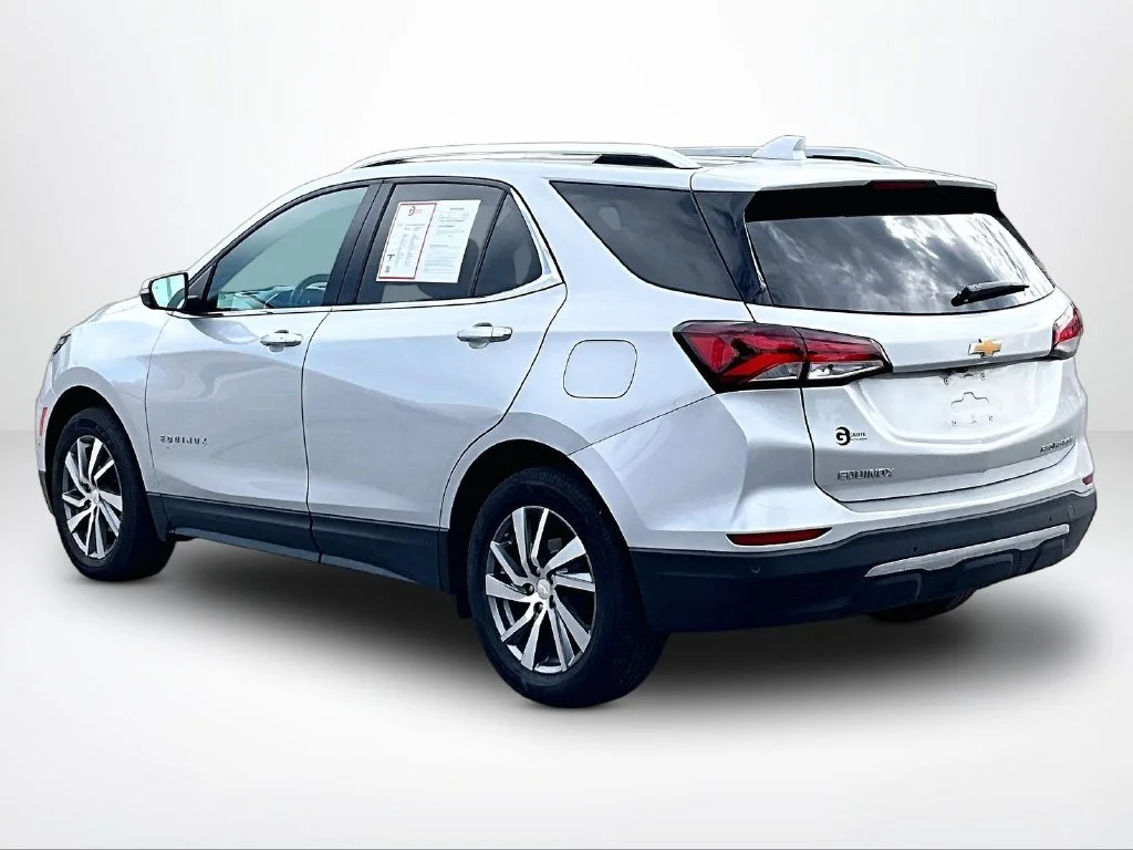 Used 2022 Silver Chevrolet Premier image 14