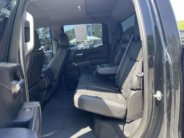 Used 2022 Black GMC SLT image 10
