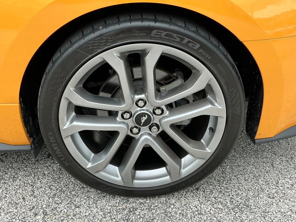 Used 2022  Ford GT Premium image 37