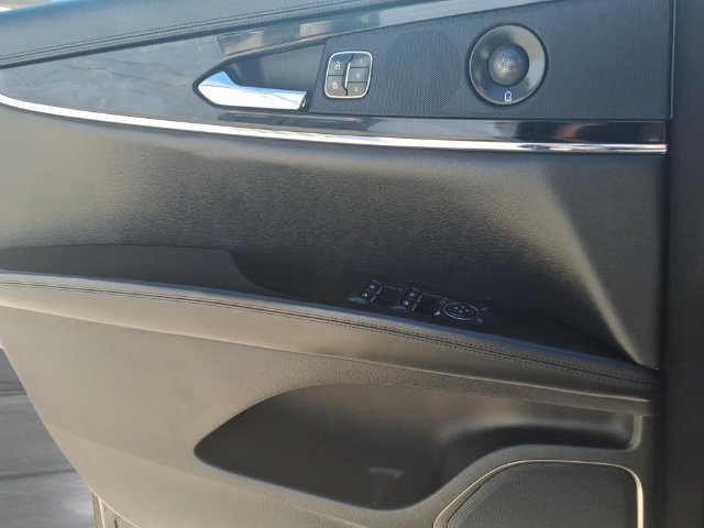 Used 2021 Black Lincoln Reserve image 14