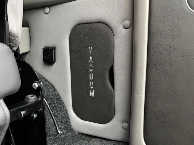 2022 Chevrolet Express Cargo Work Van - Photo 12