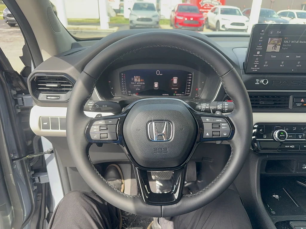 New 2026 Sonic Gray Pearl Honda RTL image 13