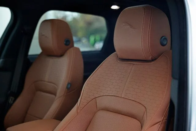 2026 Jaguar F-Pace R-Dynamic S - Photo 20