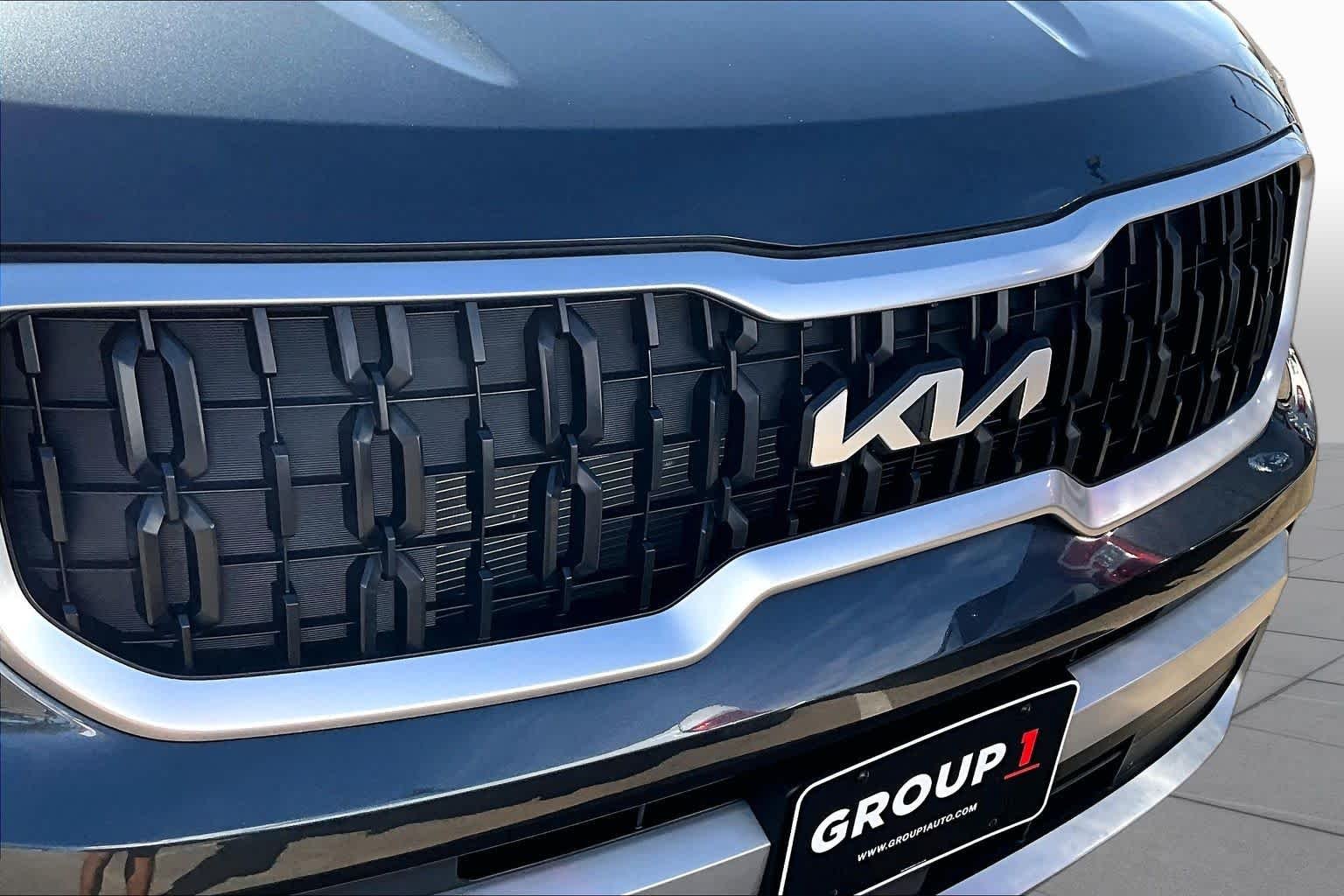 Used 2024 GRAY Kia EX image 29