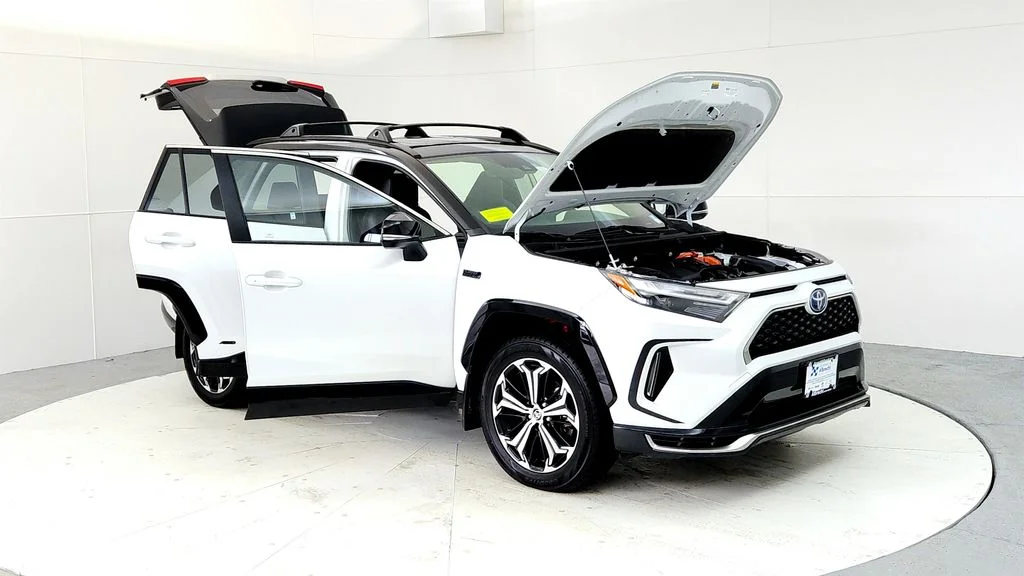 2023 Toyota RAV4 XSE - Photo 12
