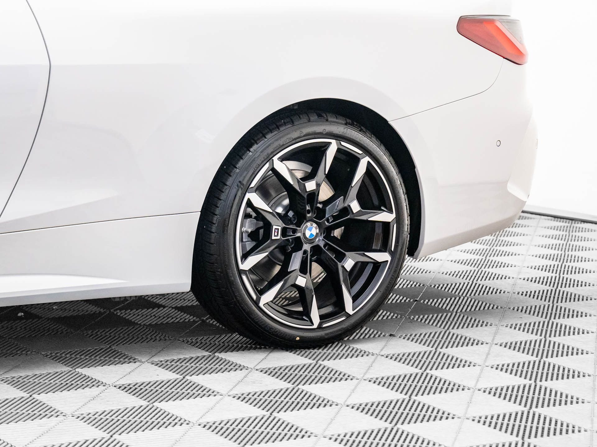 2026 BMW 4 Series 430i - Photo 33