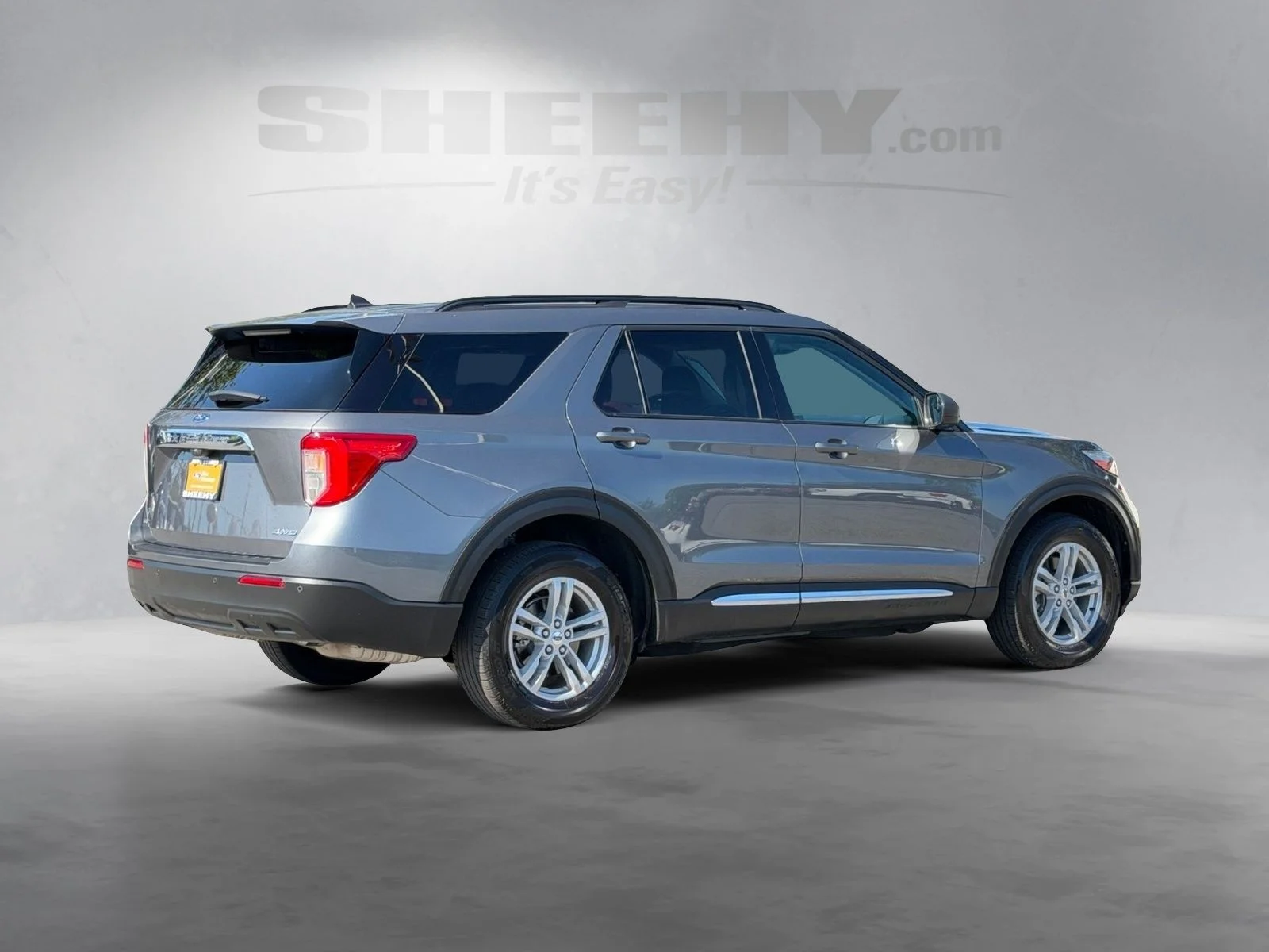 Certified Used 2024 Carbonized Gray Metallic Ford XLT image 12