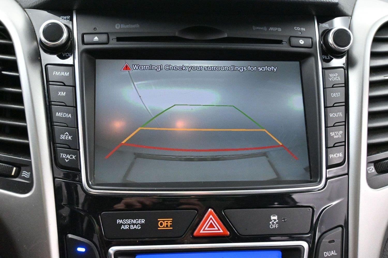 Used 2013 Black Noir Pearl Hyundai 5dr HB Auto PZEV image 21