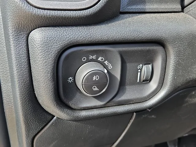 2026 RAM 2500 Tradesman - Photo 17