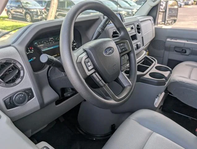 New 2026 Oxford White Ford E-350 SRW image 24