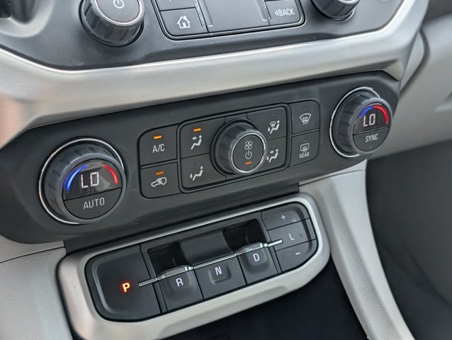 Used 2023 White GMC SLE image 24
