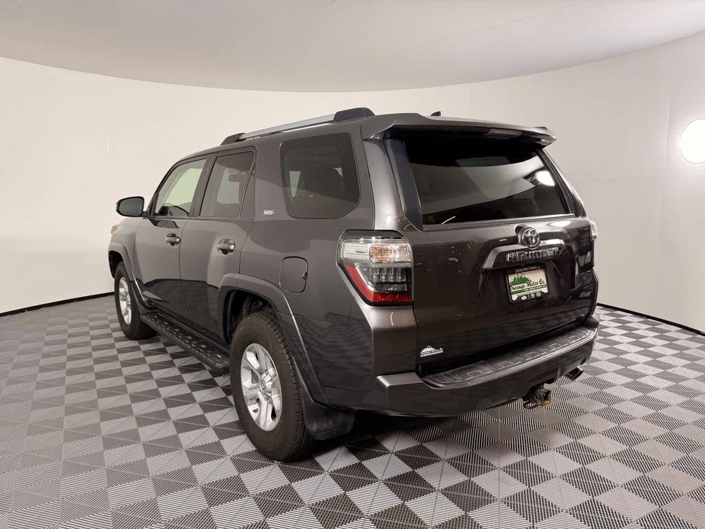 Used 2019 Gray Toyota SR5 Premium image 10