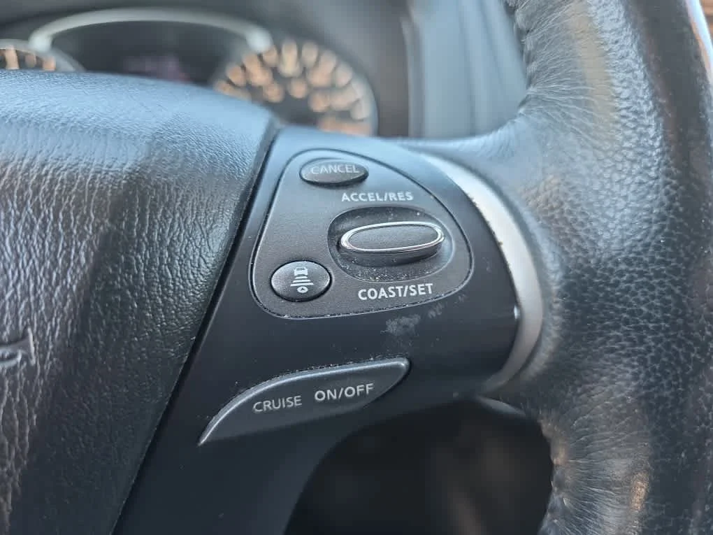 Used 2019 Magnetic Black Pearl Nissan SL image 15